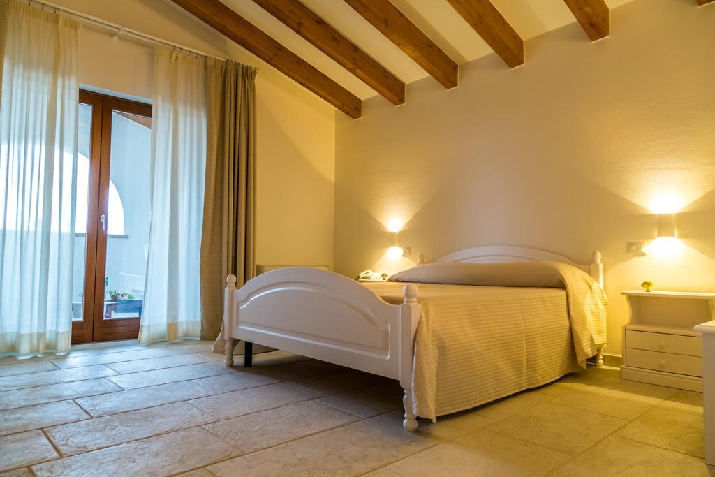 Masseria Martellotta Palagianello Ruang foto